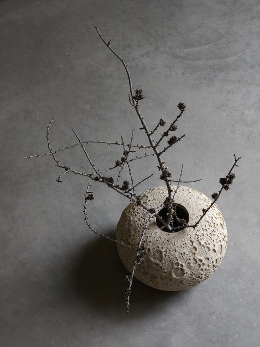 Large Moon Jar in Cream